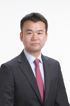 Tsuyoshi Hikichi - English speaking investment agent and property manager.
